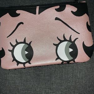Cosmetic case